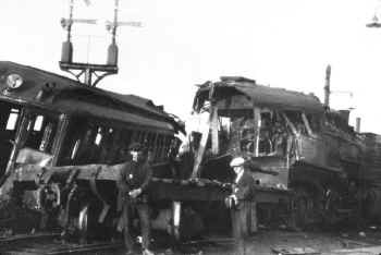28. MP41-Collision with H6sb Switching Frt-Woodhaven-04-1925 (Keller) (2).jpg (62860 bytes)